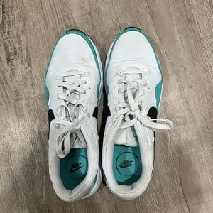 Nike AirMax men’s size US 9.5